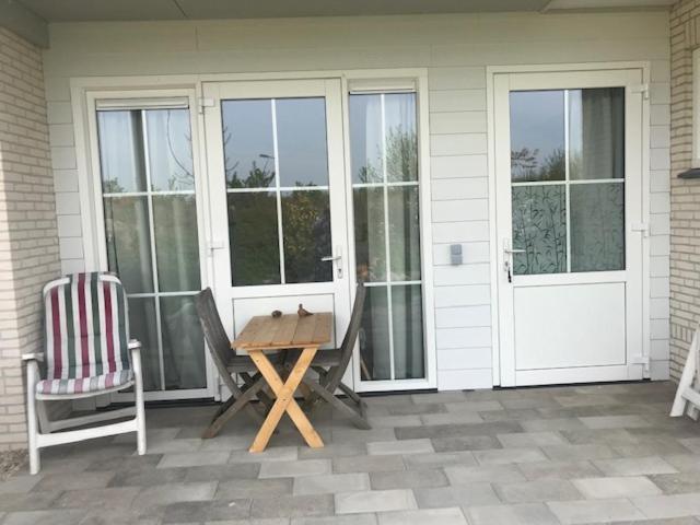 Bed & Breakfast Luxe Prive-kamer - In Aan Zee, Dishoek, Vernieuwd Dishoek